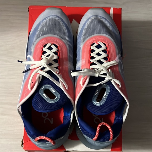 Nike Air Max 2090  USA White/White-Chile Red 11.5 Men ( pre-owned ) - Picture 3 of 7